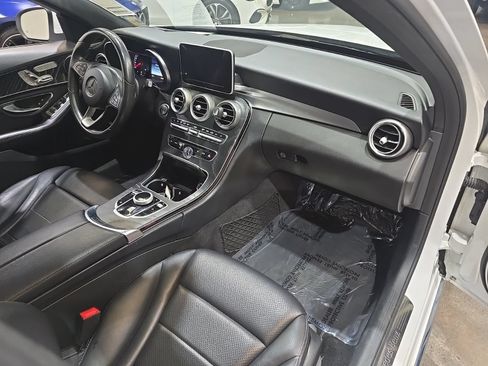 Used 2018 Mercedes-Benz C 300 Sedan image 21