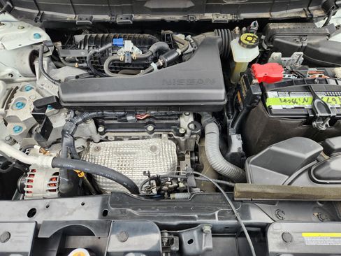 Used 2020 Nissan Rogue SV image 17