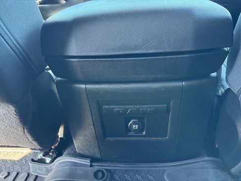 Used 2021 RAM 1500 Classic Warlock AWD/4WD image 25