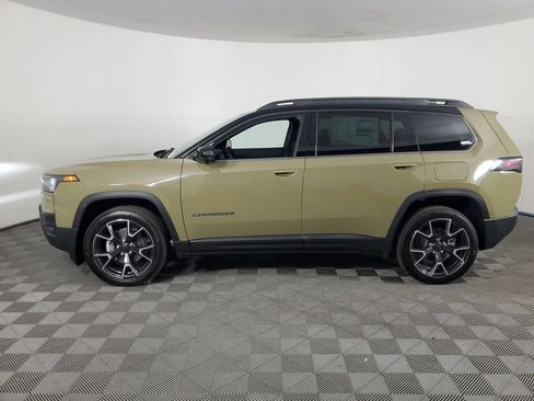 New 2026 Jeep Cherokee Overland w/ Advanced Pro Tech Group AWD/4WD image 7