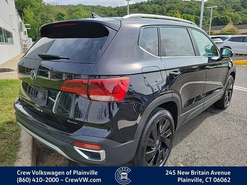 Certified 2023 Volkswagen Taos SE w/ Black Wheel Package AWD/4WD image 3