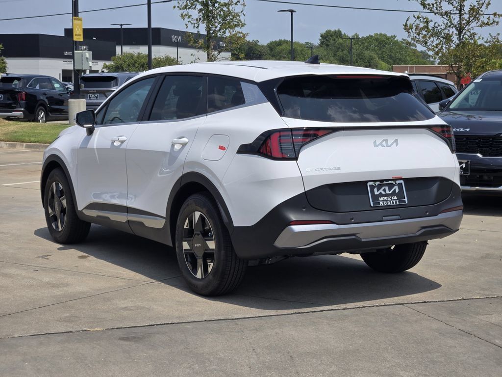 New 2026 Kia Sportage LX w/ LX Convenience Package FWD image 3