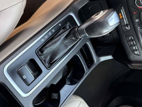 Used 2019 Ford Escape Titanium AWD/4WD image 21