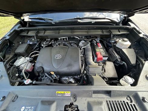 Used 2021 Toyota Highlander XSE image 11