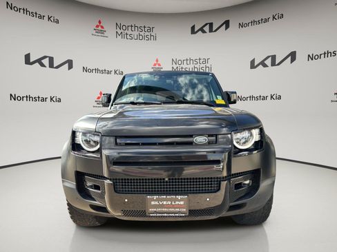 Used 2023 Land Rover Defender 110 S AWD/4WD image 8