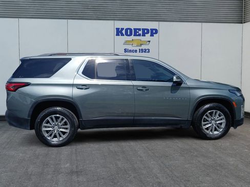 Used 2023 Chevrolet Traverse LT FWD image 6