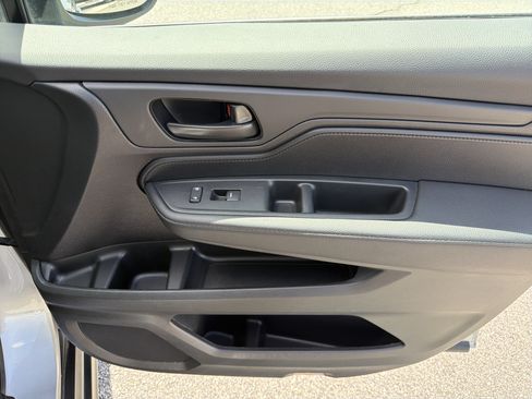 Used 2025 Honda Odyssey EX-L image 23