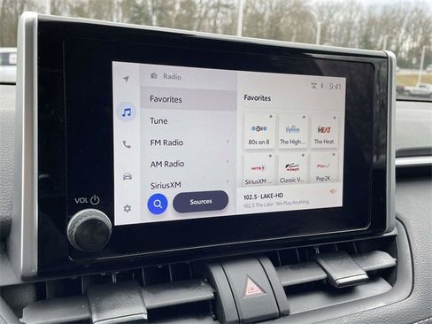 Used 2024 Toyota RAV4 XLE image 27