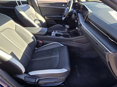 Certified 2025 Kia K5 GT-Line image 16
