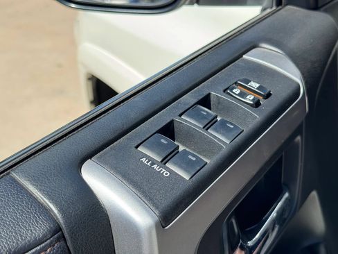 Used 2017 Toyota 4Runner Limited AWD/4WD image 11