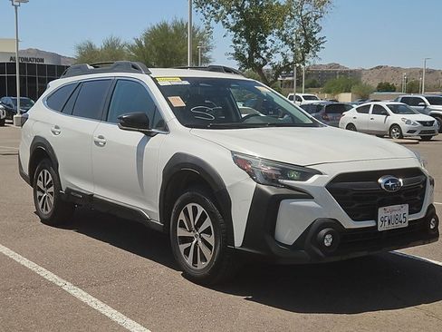 Used 2023 Subaru Outback Premium AWD/4WD image 3