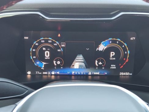 Used 2024 Chevrolet Colorado Z71 w/ Z71 Convenience Package 2 image 16