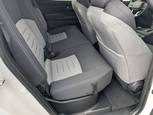 Used 2025 Toyota Tacoma TRD Off-Road image 14