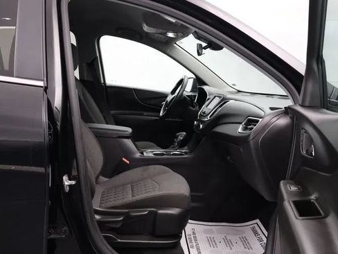 Used 2024 Chevrolet Equinox LT FWD image 17