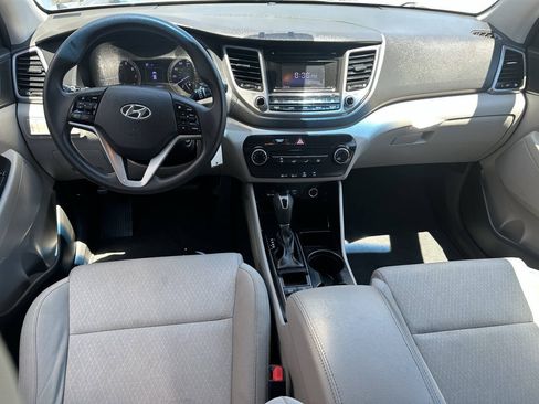 Used 2017 Hyundai Tucson SE w/ SE Popular Package 02 AWD/4WD image 12