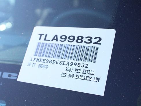 Used 2025 Ford Bronco Badlands AWD/4WD image 36