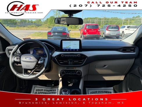 Used 2022 Ford Escape SEL w/ Technology Package AWD/4WD image 15