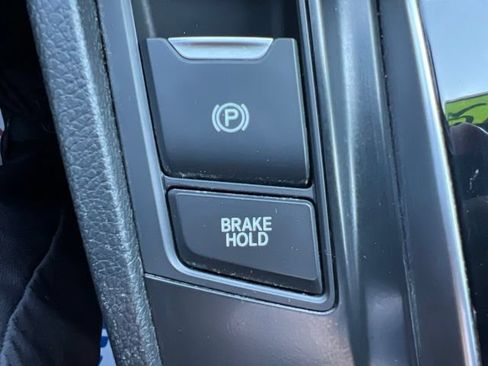 Used 2019 Honda CR-V Touring image 32