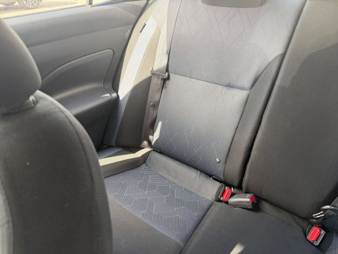 Used 2025 Nissan Versa SV FWD image 37