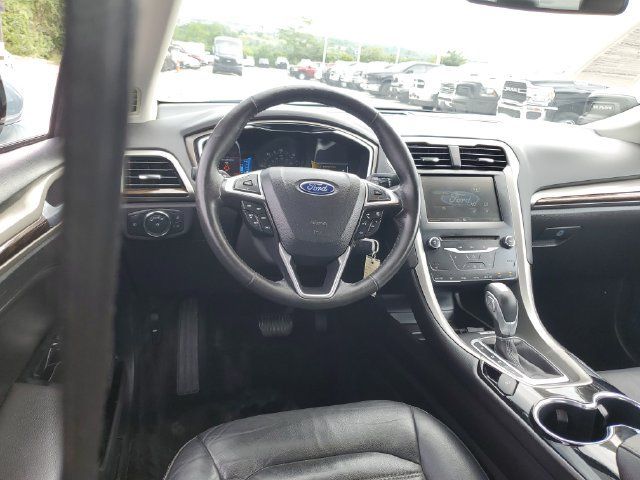 Used 2014 Ford Fusion SE w/ Equipment Group 502A FWD image 11