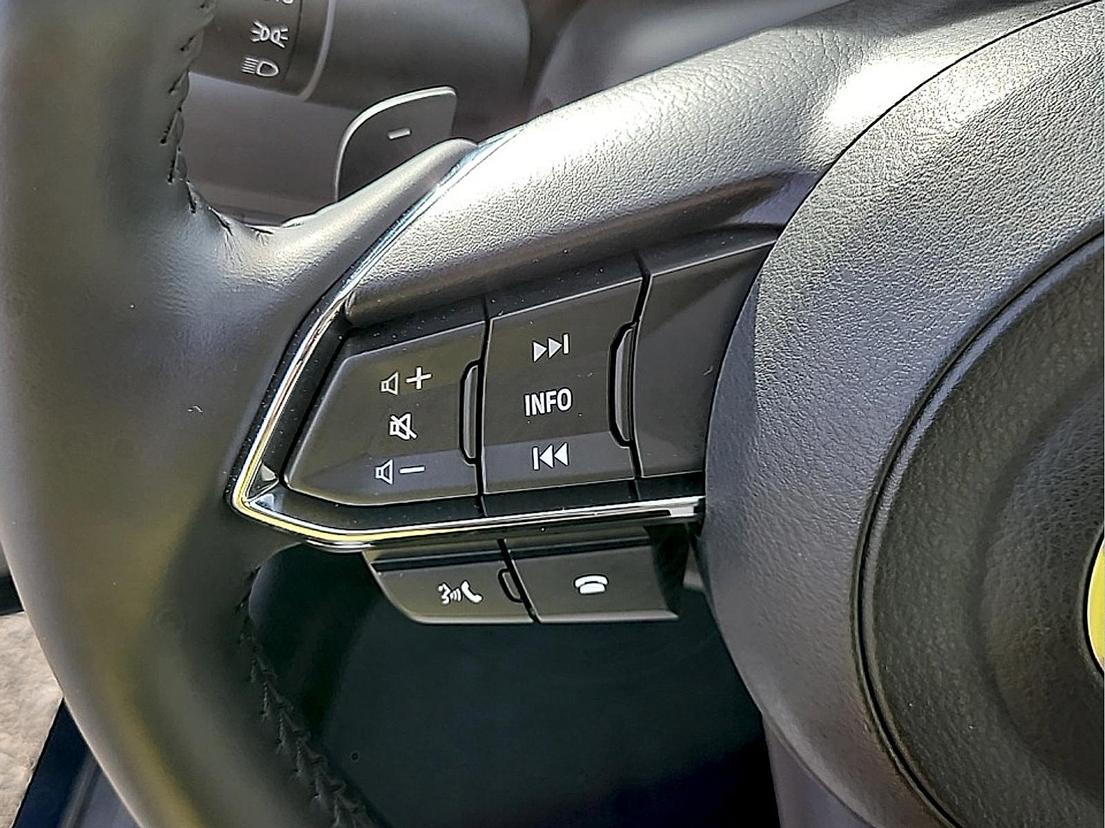 Certified 2025 MAZDA CX-5 AWD 2.5 S w/ Premium Plus Pkg image 18