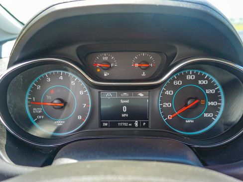 Used 2017 Chevrolet Cruze LT FWD image 11