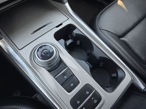 Used 2023 Ford Explorer XLT w/ Equipment Group 202A image 28