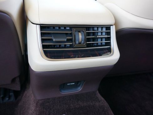 Used 2018 Lexus LS 500 AWD w/ Luxury Package image 32