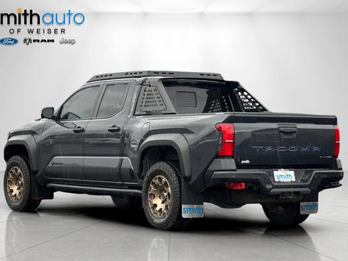Used 2025 Toyota Tacoma 4x4 Double Cab Hybrid image 7