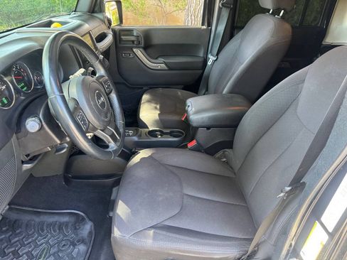 Used 2015 Jeep Wrangler Unlimited Sport w/ Dual Top Group AWD/4WD image 12