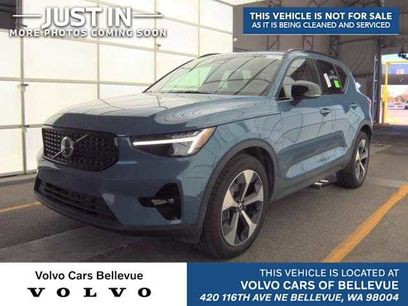 Used 2025 Volvo XC40 B5 Plus
