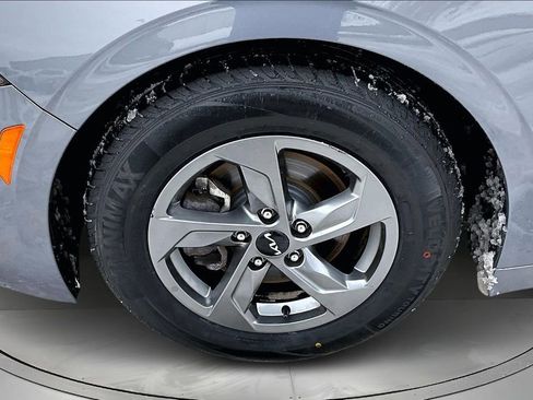 Used 2022 Kia K5 LXS image 29