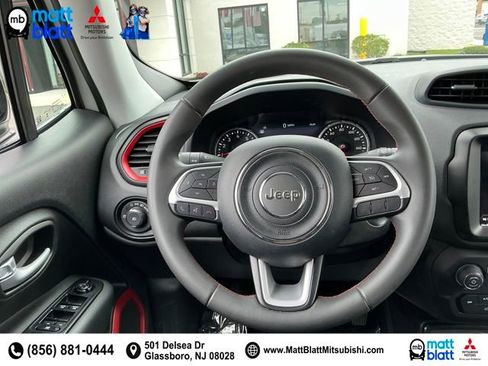 Used 2023 Jeep Renegade Trailhawk image 10