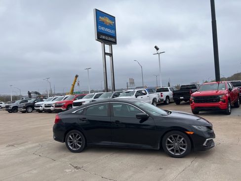 Used 2019 Honda Civic EX image 7