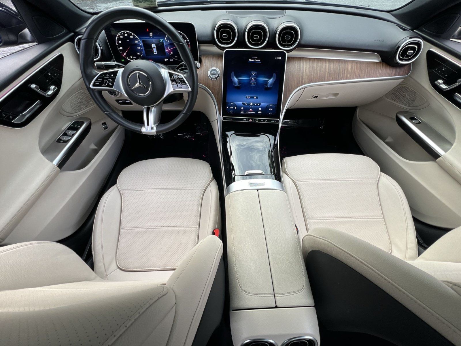 Used 2023 Mercedes-Benz C 300 4MATIC Sedan image 28