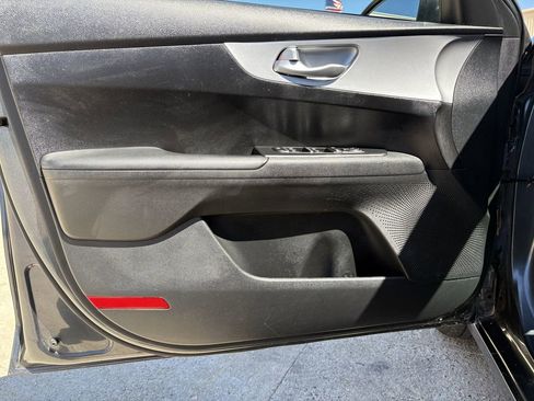 Used 2024 Kia Forte LXS FWD image 10
