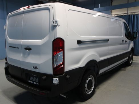 New 2026 Ford Transit 250 Low Roof RWD image 23