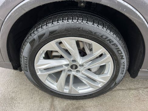 Used 2022 Audi Q7 Premium Plus w/ Premium Plus Package image 11