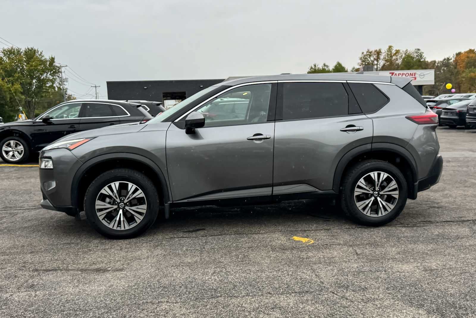 Used 2021 Nissan Rogue SV AWD/4WD image 6