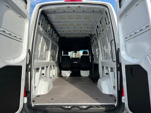 Used 2026 Mercedes-Benz Sprinter 144 Cargo image 10