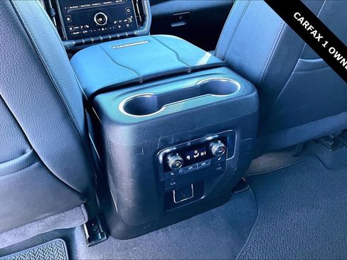Used 2025 GMC Yukon Denali image 10