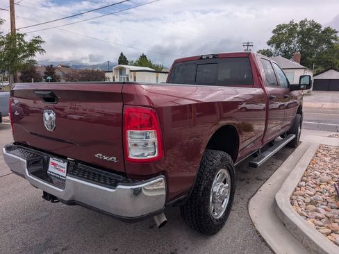 Used 2024 RAM 2500 Tradesman w/ Chrome Appearance Group AWD/4WD image 4