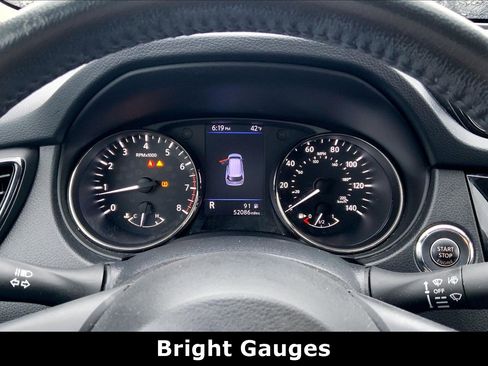 Used 2018 Nissan Rogue SV image 21