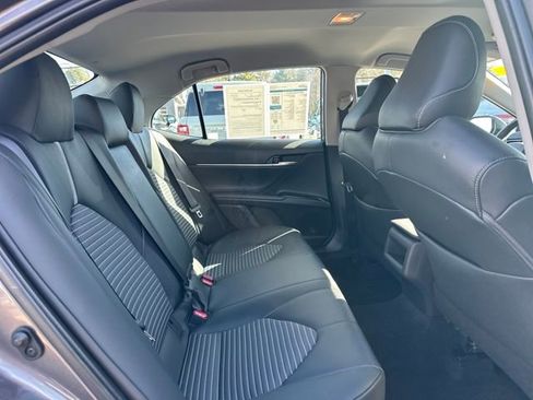 Used 2019 Toyota Camry SE image 21