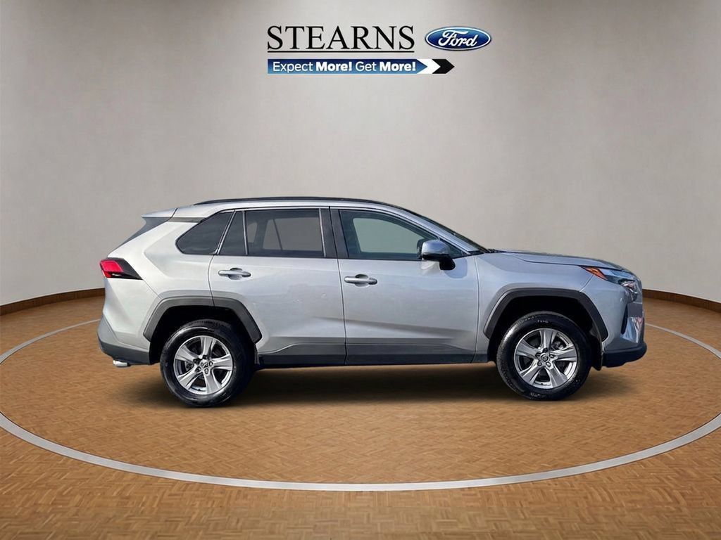 Used 2024 Toyota RAV4 XLE FWD image 4