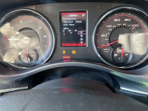 Used 2014 Dodge Charger SE image 12
