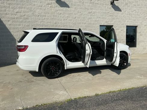 Used 2024 Dodge Durango GT AWD/4WD image 13