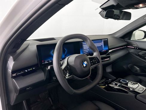 Certified 2026 BMW 530i xDrive 530i xDrive w/ Premium Package image 10