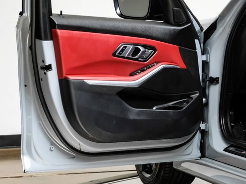 Used 2023 BMW 330i xDrive Sedan w/ M Sport Package image 44