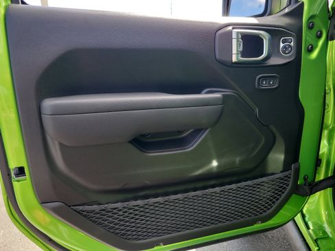 New 2026 Jeep Gladiator Willys AWD/4WD image 12